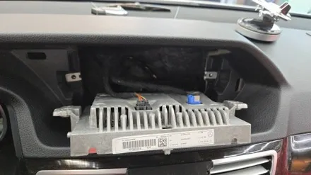 우리 동네는 고수가 작업한다 1인 시공 캡틴홍 벤츠 E 클래스 W212 AUX 코딩 순정 GPS 안테나 연결 모니터 교체 안드로이드 올인원 설치