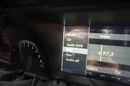 W221 전기형 벤츠 S클래스 NTG3.0 순정 오디오 AUX 메뉴 없는 차량  전용 장비로 외부입력 코딩후 해외직구 10.25인치 모니터 설치
