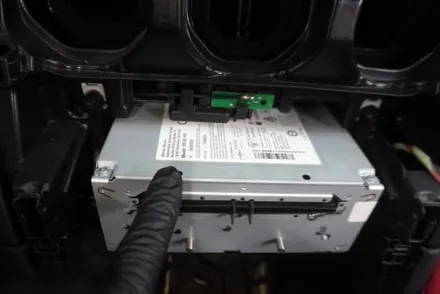 벤츠 GLC 해외 직구 모니터 교체할 때 GPS는  순정 듀얼 파크라 케이블 연결 싱크 밀림 없는  AUX 코딩 후 설치하는 벤츠 모니터 안드로이드 내비게이션 설치 고수 캡틴홍