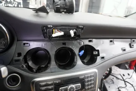 벤츠 GLA 4500AB 모니터 블랙아웃 화면 깜박임 후방카메라 안됨 고장 탈거 해외 직구 리눅스 카플레이 안드로이드오토 전용 모니터 설치