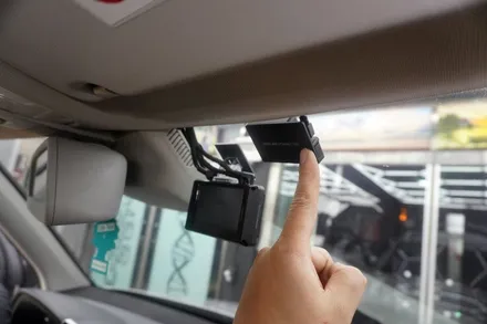 [벤츠공식멀티미디어AS지정점 캡틴홍] 벤츠 GLK 후기형 AUX코딩 내비게이션 Z8000 블랙박스 IOT 국산 12.3인치 M2C200A플러스 안드로이드셋탑 카블릿 매립 시공