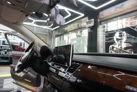 여수 에서 방문해 주신 아우디 A8 국산12.3인치 모니터 네트워크전자NV700 33번째 시공은 여기서 해야죠 풍부한 경험 베스트컨디션 관리 전국구 실력자캡틴홍CAPTAINHONG