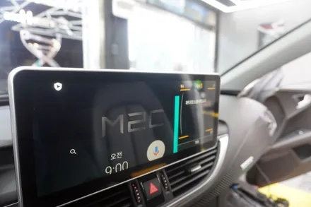 [일요일휴일예약시공 캡틴홍] 아우디 A7 전기형 3GMMI 국산 12.3인치 안드로이드모니터 내비게이션 M2C200A플러스 아틀란V5 셋탑 잡소리방지 매립 시공