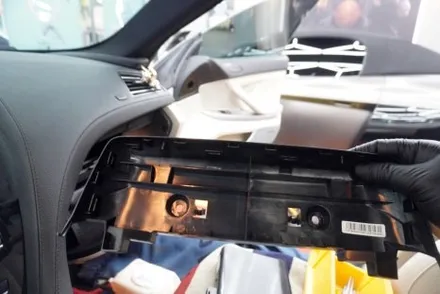 BMW 640D 6시리즈 그란 쿠페 NBT 옵션 해외 직구 모니터 고사양 MNG 12.5인치 안드로이드 올인원 설치 고수가 작업하는 과정
