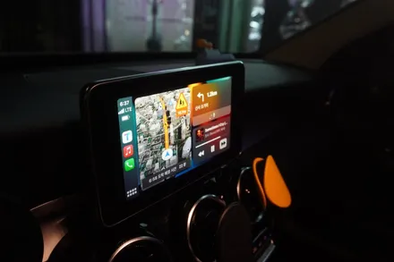 [벤츠내비게이션AS공식지정점 캡틴홍] 벤츠 C클래스 W205 GLC NTG5 AUX 코딩후 애플 카플레이 안드로이드오토 순정 모니터 사용 가능
