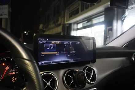 평일 주말 휴일 365일  컨디션 조절 중 예약제 1인 시공 오후 8시 야간 예약 작업 GLA 카플레이 안드로이드오토 해외 직구 MNX 안드로이드 내비게이션 올인원 설치