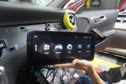 벤츠 GLA 4500AB 모니터 블랙아웃 화면 깜박임 후방카메라 안됨 고장 탈거 해외 직구 리눅스 카플레이 안드로이드오토 전용 모니터 설치