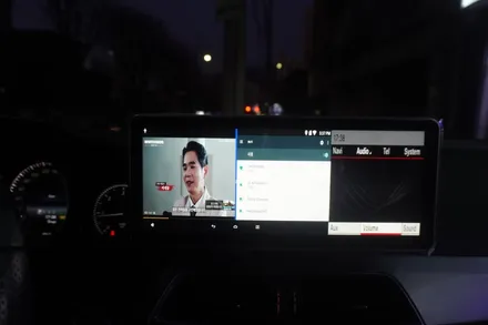 [벤츠내비게이션AS공식지정점 캡틴홍] 벤츠 C클래스 W204 후기형 내비게이션 후방카메라 국산12.3인치 모니터 안드로이드셋탑 M2C200A플러스 AUX코딩후 매립 시공