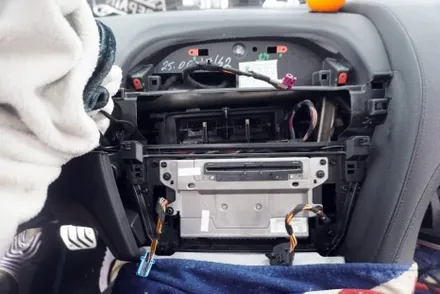 BMW 640D 6시리즈 그란 쿠페 NBT 옵션 해외 직구 모니터 고사양 MNG 12.5인치 안드로이드 올인원 설치 고수가 작업하는 과정