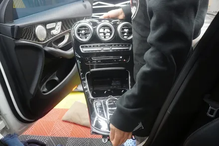벤츠 GLC 해외 직구 모니터 교체할 때 GPS는  순정 듀얼 파크라 케이블 연결 싱크 밀림 없는  AUX 코딩 후 설치하는 벤츠 모니터 안드로이드 내비게이션 설치 고수 캡틴홍