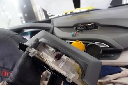 BMW I8 순정 모니터 이용 노터치 카플레이 안드로이드오토 유선 권장 무선 사용 가능 제품 설치 우리 동네는 고수가 작업한다