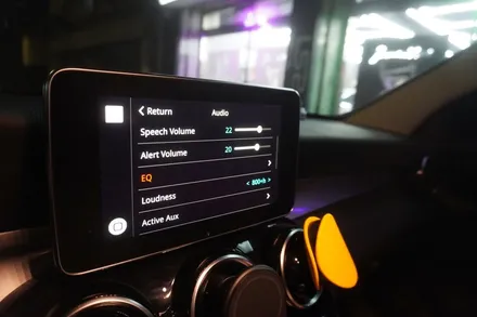 [벤츠내비게이션AS공식지정점 캡틴홍] 벤츠 C클래스 W205 GLC NTG5 AUX 코딩후 애플 카플레이 안드로이드오토 순정 모니터 사용 가능