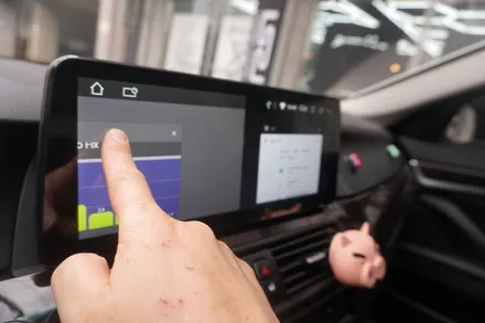 [오늘도컨디션조절중 캡틴홍] BMW F10 5시리즈 안드로이드 내비게이션 유명시공 맛집 에서 시공한 모니터 제품 불량 탈거 나만의 스타일로 재작업