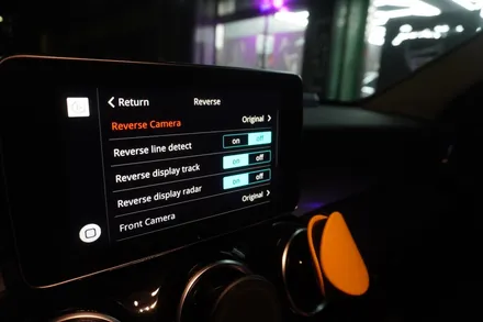 [벤츠내비게이션AS공식지정점 캡틴홍] 벤츠 C클래스 W205 GLC NTG5 AUX 코딩후 애플 카플레이 안드로이드오토 순정 모니터 사용 가능