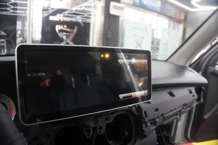 [벤츠공식멀티미디어AS지정점 캡틴홍] 벤츠 GLK 후기형 AUX코딩 내비게이션 Z8000 블랙박스 IOT 국산 12.3인치 M2C200A플러스 안드로이드셋탑 카블릿 매립 시공