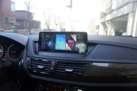 BMW X1 CIC 순정 모니터 있는 옵션 차량 10.25인치 안드로이드  모니터 올인원 내비게이션 교체 오디오 탈거가 작업의 반이 네요by예약제1인시공캡틴홍