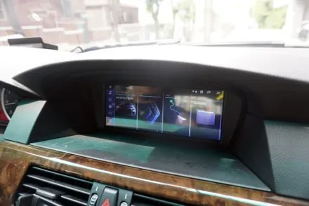 BMW E60 5시리즈 CCC 옵션 해외직구 8.8인치 모니터 안드로이드올인원 내비게이션 후방카메라 연결 설치 시공