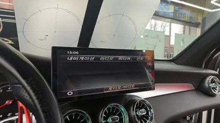 네이버 쇼핑몰에서 구입 가능한 클라이드코리아 X 시리즈 해상도 캔 세팅 방법 벤츠 GLC 12.6인치 모니터 교체 안드로이드 올인원 AUX 코딩 순정 GPS 듀얼 파크라 연결 설치