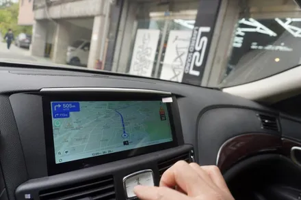 인피니티 Q70 내비게이션 후방카메라 USBAUX 사용 10.25인치 안드로이드올인원 모니터 교체 블루투스오디오 카플레이 안드로이드오토 사용 가능 제품 시공