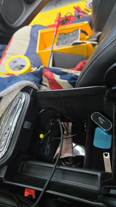 퀵 주문 당일 설치 우리 동네는 고수가 작업한다 1인 시공 캡틴홍 재규어 XJ 후기형 모니터 교체 카인원프로맥스 카플레이 안드로이드오토 안드로이드 올인원 설치