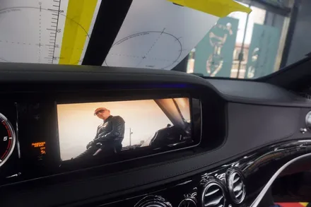 [직원없이월세없는곳에서예약제1인시공 캡틴홍] W222 벤츠S클래스 정전식터치 내비게이션 M2C200A플러스 고화질 매립 잡소리 방지 흡음시공