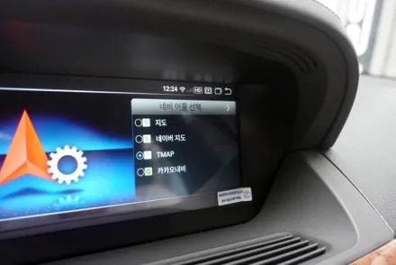 W221 전기형 벤츠 S클래스 NTG3.0 순정 오디오 AUX 메뉴 없는 차량  전용 장비로 외부입력 코딩후 해외직구 10.25인치 모니터 설치