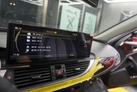 야간 예약 시공 아우디 A6 C7 구형 국산12.3 인치 모니터 M2C200I플러스 탈거 해외직구 15인치 안드로이드올인원 교체 재작업 설치
