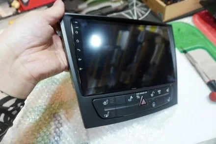 벤츠 CLS W219 후기형 해외 직구 안드로이드 올인원 모니터 후방카메라 연결 2채널 블랙박스 설치 예약제 1인 시공 캡틴홍