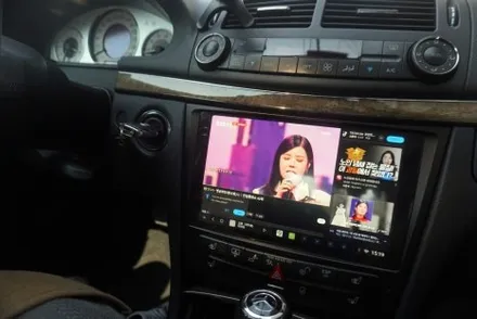 벤츠 E 클래스 W211 전기형 무출데크 모니터 교체 후방카메라 설치 순정 앰프 연동 광박스 이용 해외 직구 안드로이드 올인원 시공 우리 동네는 고수가 작업한다