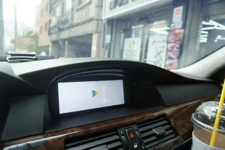 BMW E60 5시리즈 CCC 옵션 해외 직구 순정 모니터 1:1 교체 8.8인치 카플레이 안드로이드오토 올인원 후방카메라 연결 설치