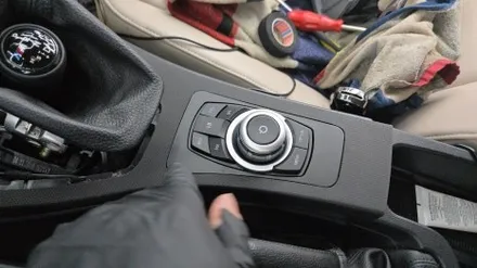 BMW 3시리즈 E90 대시보드 타공 12.3인치 모니터 카인원프로맥스Q 설치