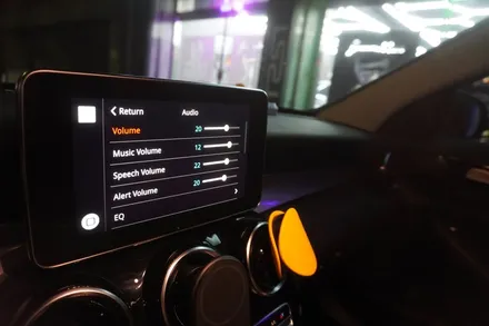 [벤츠내비게이션AS공식지정점 캡틴홍] 벤츠 C클래스 W205 GLC NTG5 AUX 코딩후 애플 카플레이 안드로이드오토 순정 모니터 사용 가능