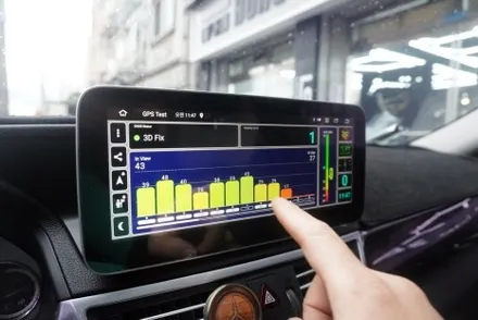 벤츠코리아내비게이션AS공식서비스센터 에서 진행되는 E클래스 W212 NTG4.0 전기형 네비플라이상점 보급형 안드로이드모니터 10.25인치 작업by예약제1인시공캡틴홍