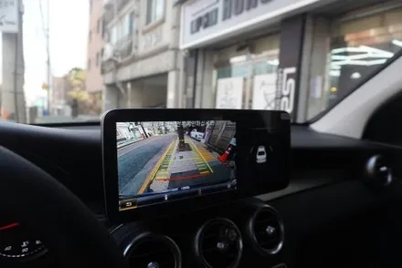 대한민국 전파인증 받은 아이니바3D 탑재된 카인원프로맥스 벤츠 GLC 순정 GPS 듀얼파크라 연결 AUX코딩후 L/R/GND 핀 연결 까지 by예약제1인시공캡틴홍