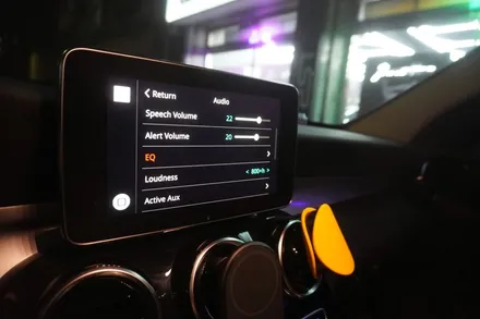 [벤츠내비게이션AS공식지정점 캡틴홍] 벤츠 C클래스 W205 GLC NTG5 AUX 코딩후 애플 카플레이 안드로이드오토 순정 모니터 사용 가능