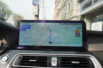 BMW 7시리즈 CIC 옵션 차량 모니터 교체 12.3인치 안드로이드모니터 시공시 음성 연결은 AUX 케이블 별도 작업이 필요 합니다