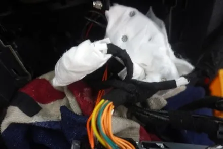 W204 전기형 벤츠 C63AMG 해외직구후  직접 DIY 작업 제품 오작동 실패 SOS 캡틴홍 고사양 MNG 10.25인치 재작업 후방카메라 교체 설치