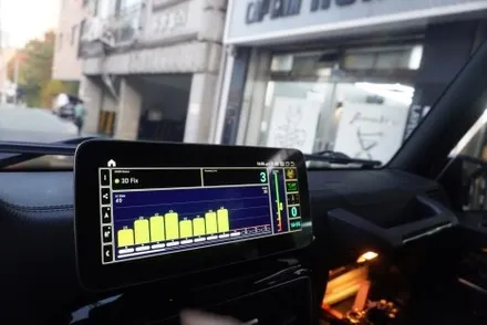 약은 약사에게 벤츠 해외 직구 모니터 설치는 예약 제1인 시공 캡틴홍 벤츠 G 바겐 10.25인치 안드로이드 올인원 모니터 설치 우리 동네는 고수가 작업한다