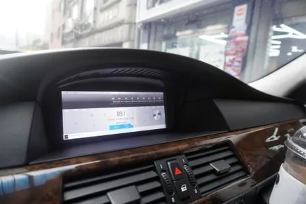 BMW E60 5시리즈 CCC 옵션 해외 직구 순정 모니터 1:1 교체 8.8인치 카플레이 안드로이드오토 올인원 후방카메라 연결 설치