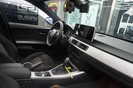 [예약제1인시공 캡틴홍] BMW 3시리즈 E90 대시보드 타공후 시공 되는 안드로이드올인원 내비게이션 12.3인치 모니터 후방카메라 블랙박스 기어봉 교체 레트로핏 튜닝