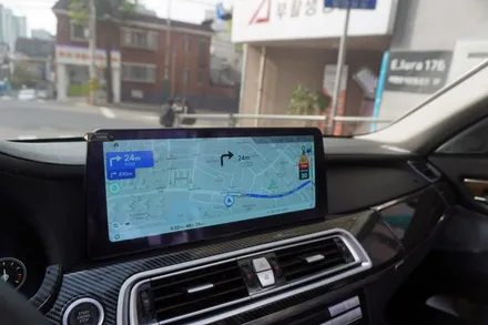BMW 7시리즈 CIC 옵션 차량 모니터 교체 12.3인치 안드로이드모니터 시공시 음성 연결은 AUX 케이블 별도 작업이 필요 합니다