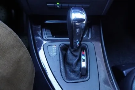 BMW E 바디 3시리즈 328 컨버터블 해외 직구 안드로이드 올인원 15인치 와이드 모니터 교체  신형 스마트키 이지가드 설치 작업