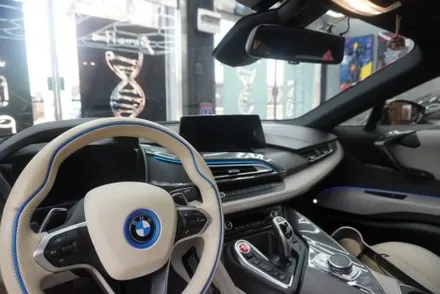 BMW I8 순정 모니터 이용 노터치 카플레이 안드로이드오토 유선 권장 무선 사용 가능 제품 설치 우리 동네는 고수가 작업한다