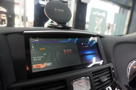 인피니티 Q70 블루투스 카플레이 안드로이드오토 안드로이드 올인원 국내 전파인증 퀵 주문 당일 설치 10.25인치 카인원프로맥스 설치