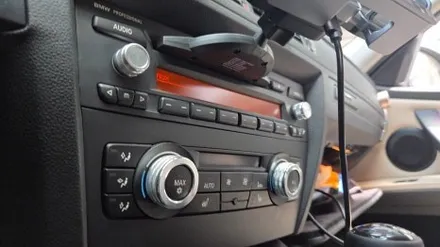 BMW 3시리즈 E90 대시보드 타공 12.3인치 모니터 카인원프로맥스Q 설치