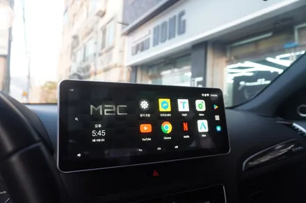 아우디 SQ5 내비게이션 블랙박스 보조배터리 국산 12.3인치 모니터 교체 M2C200A플러스 안드로이드셋탑 뷰게라 Q100V 에너웨이브 에너팩프로 12A 시공