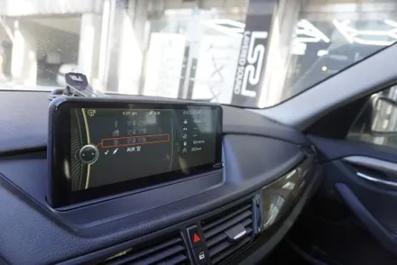 BMW X1 CIC 순정 모니터 있는 옵션 차량 10.25인치 안드로이드  모니터 올인원 내비게이션 교체 오디오 탈거가 작업의 반이 네요by예약제1인시공캡틴홍