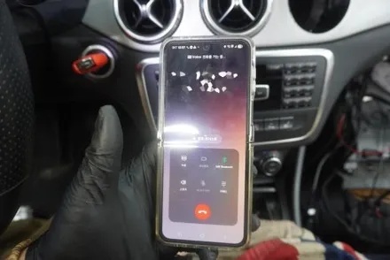 벤츠 GLA 4500AB 모니터 블랙아웃 화면 깜박임 후방카메라 안됨 고장 탈거 해외 직구 리눅스 카플레이 안드로이드오토 전용 모니터 설치