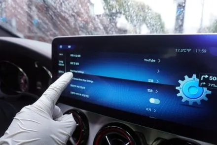 우리 동네는 고수가 작업한다 캡틴홍 벤츠 GLA45AMG 12.5인치 모니터 교체 카플레이 안드로이드오토 올인원 카인원프로맥스 설치 예약제 1인시공