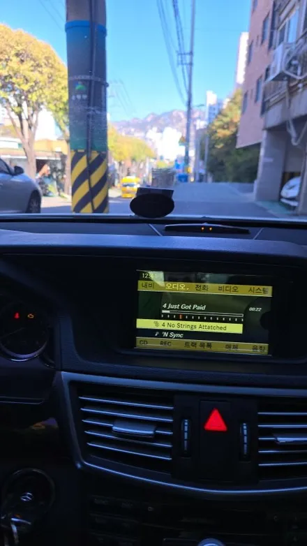 벤츠 E 클래스 W212 스피커 노이즈 순정 스피커 고장 교체